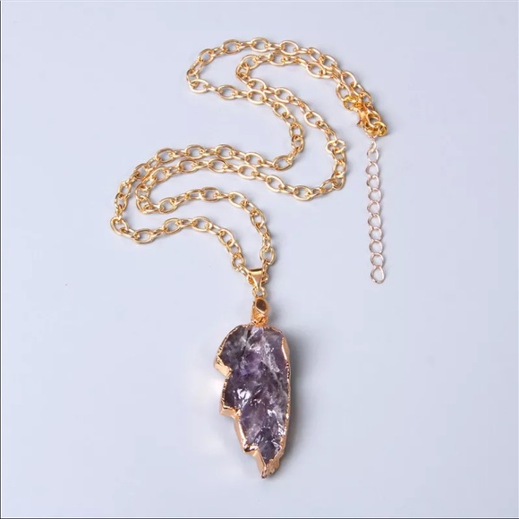 GORGEOUS ♡ GEODE SLICE NECKLACE - Picture 2 of 4